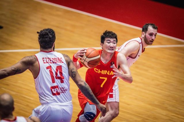 比分直播-22次失误太刺眼!男篮无缘亚洲杯四强 杜锋道歉